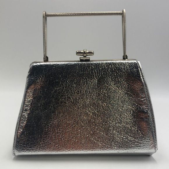 Vintage Handbags - Vintage Silver Handbag with silver hardware handle and top snap closure